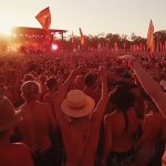【考察】なぜ人は集まって音楽を聴くのか：フェス文化の人類学